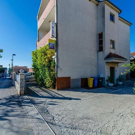 Apartments Ante Kaštela エクステリア 写真