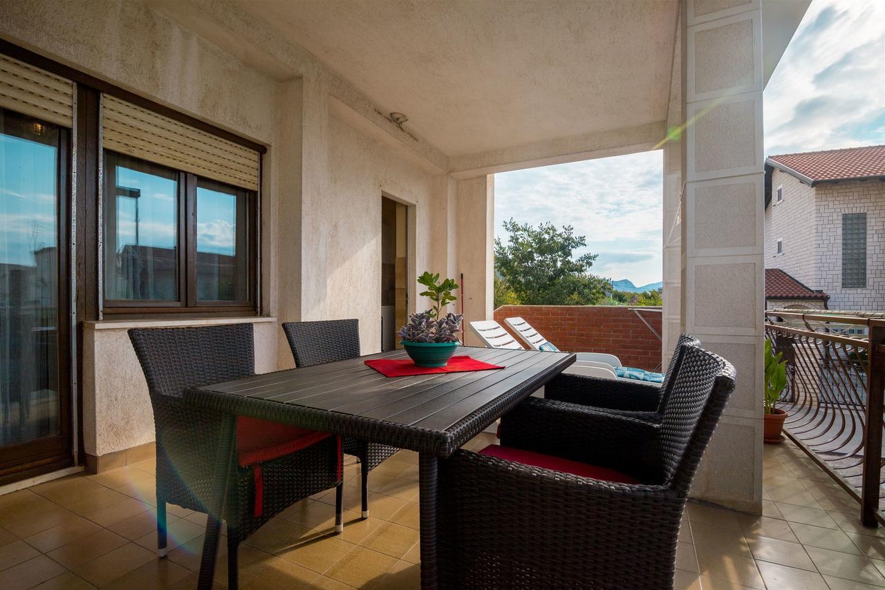 Apartments Ante Kaštela エクステリア 写真